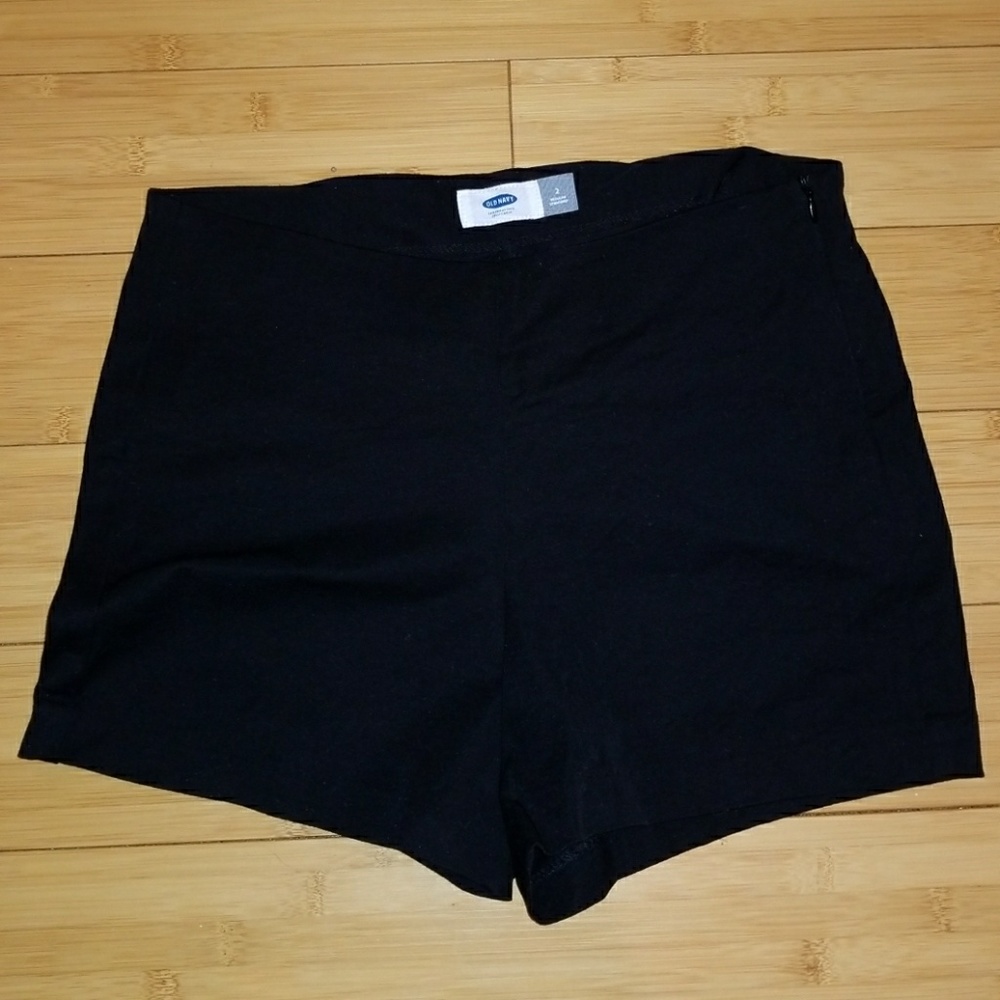 Black High Rise Short